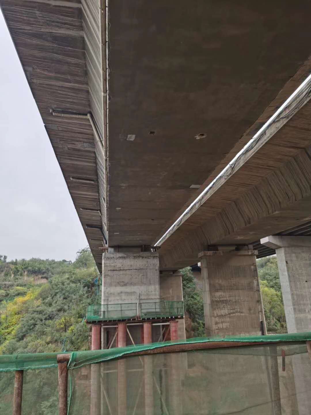 宁波桥梁加固前制定可行设计方案图并用对施工方法
